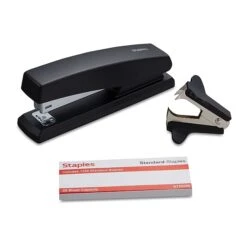 Staples Combo Pack Desktop Stapler, Full-Strip Capacity, Black (24548)